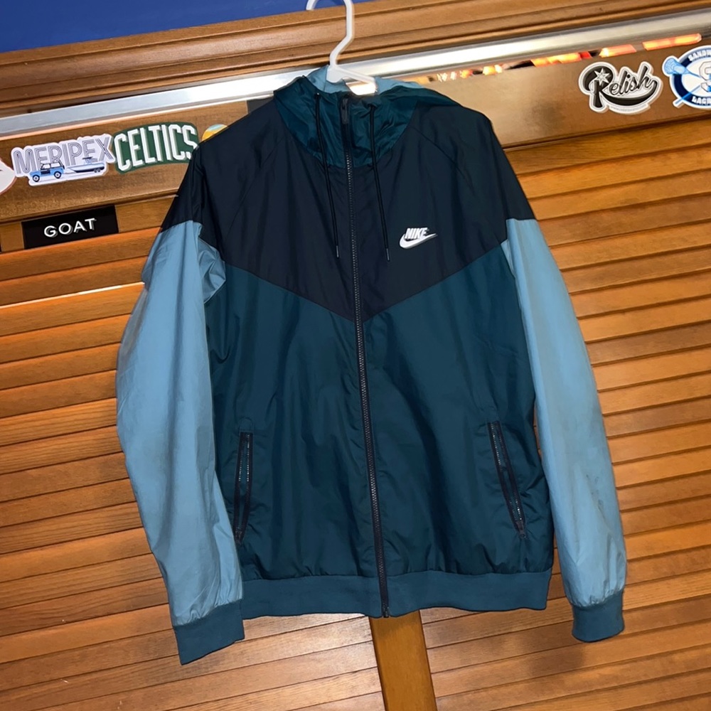 Nike windbreaker